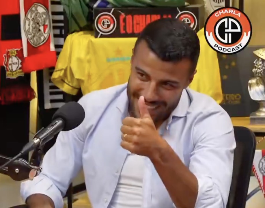 岁的拉菲尼, 亚出自巴萨 岁的拉菲尼, 亚出自巴萨